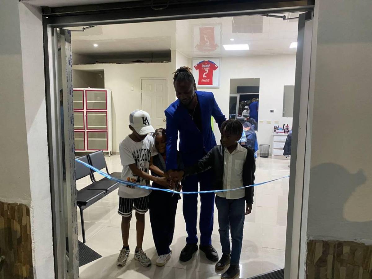 Futbolistas hondureños que decidieron tener negocio propio: Ganadería y restaurantes destacan