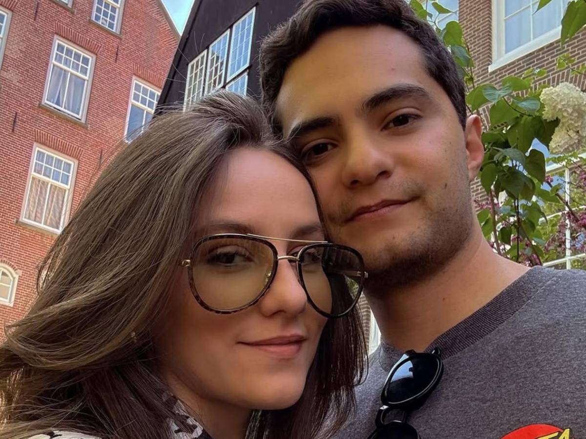 Periodista hondureña es sorprendida en España: Sus seguidores no pueden creer lo que pasó