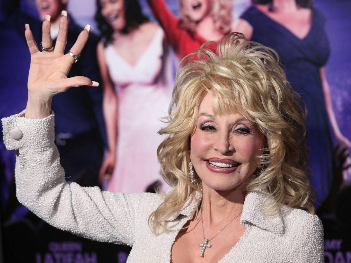 ¿Qué complicaciones médicas sufrió Dolly Parton antes de morir?