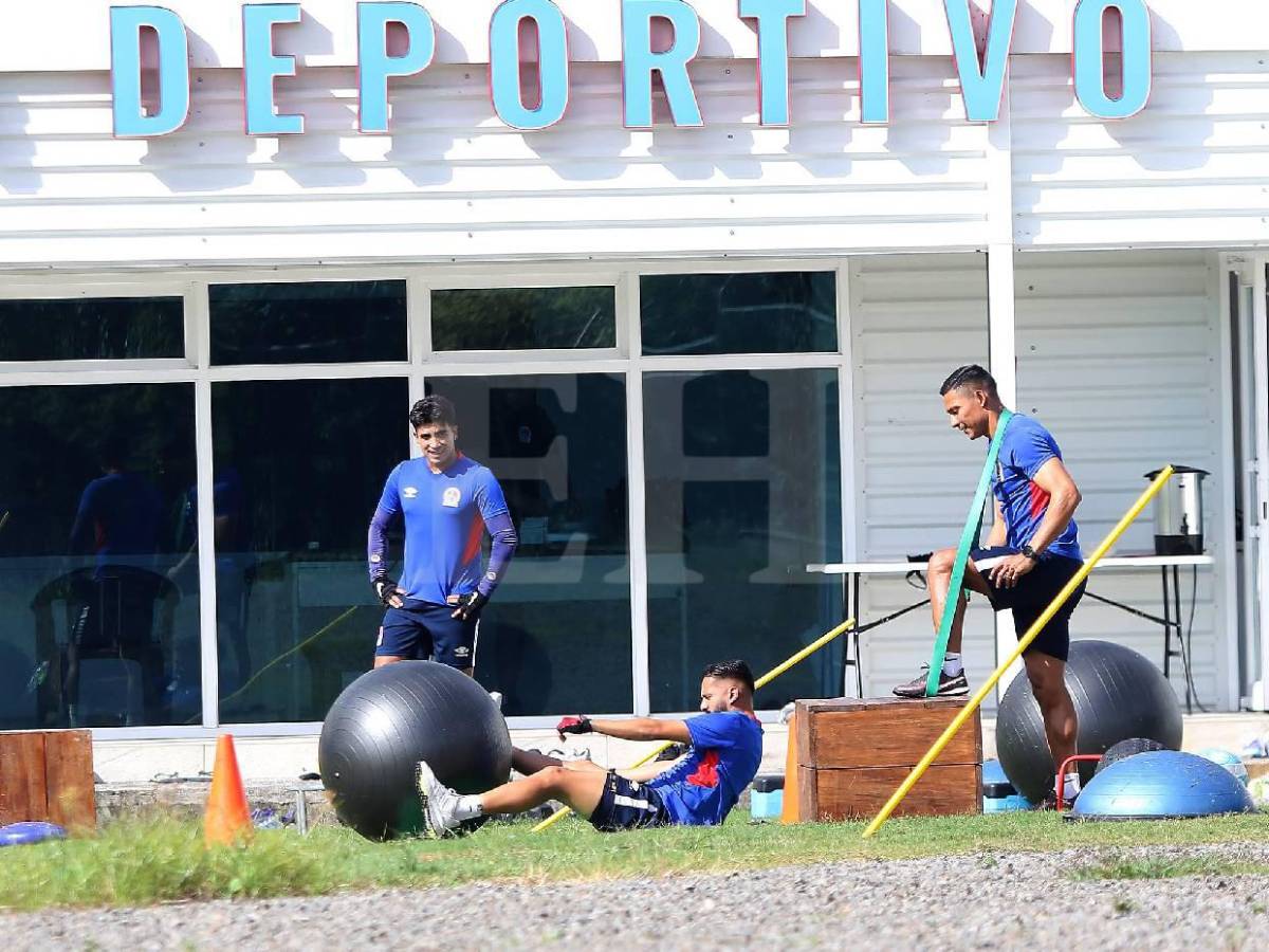 Decisión de Julián Martínez sorprende y otro jugador saldría: Así entrenó Olimpia en el CAR