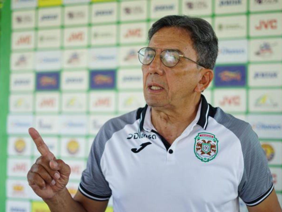 El médico de profesión asegura tener la cura para el mal momento que atraviesa el Monstruo.