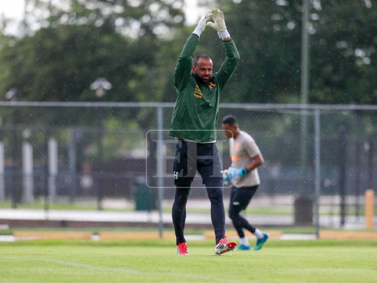 Entreno de Honduras: Jugador enciende alarmas, chica sorprende y el gesto de Dereck y Keyrol