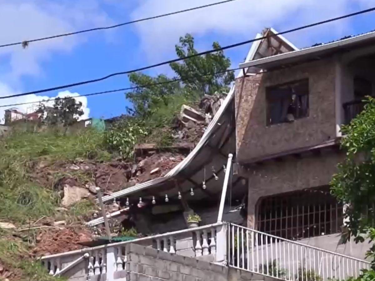 Casas bajo el agua en Santa Lucía: fuertes lluvias agravan la emergencia