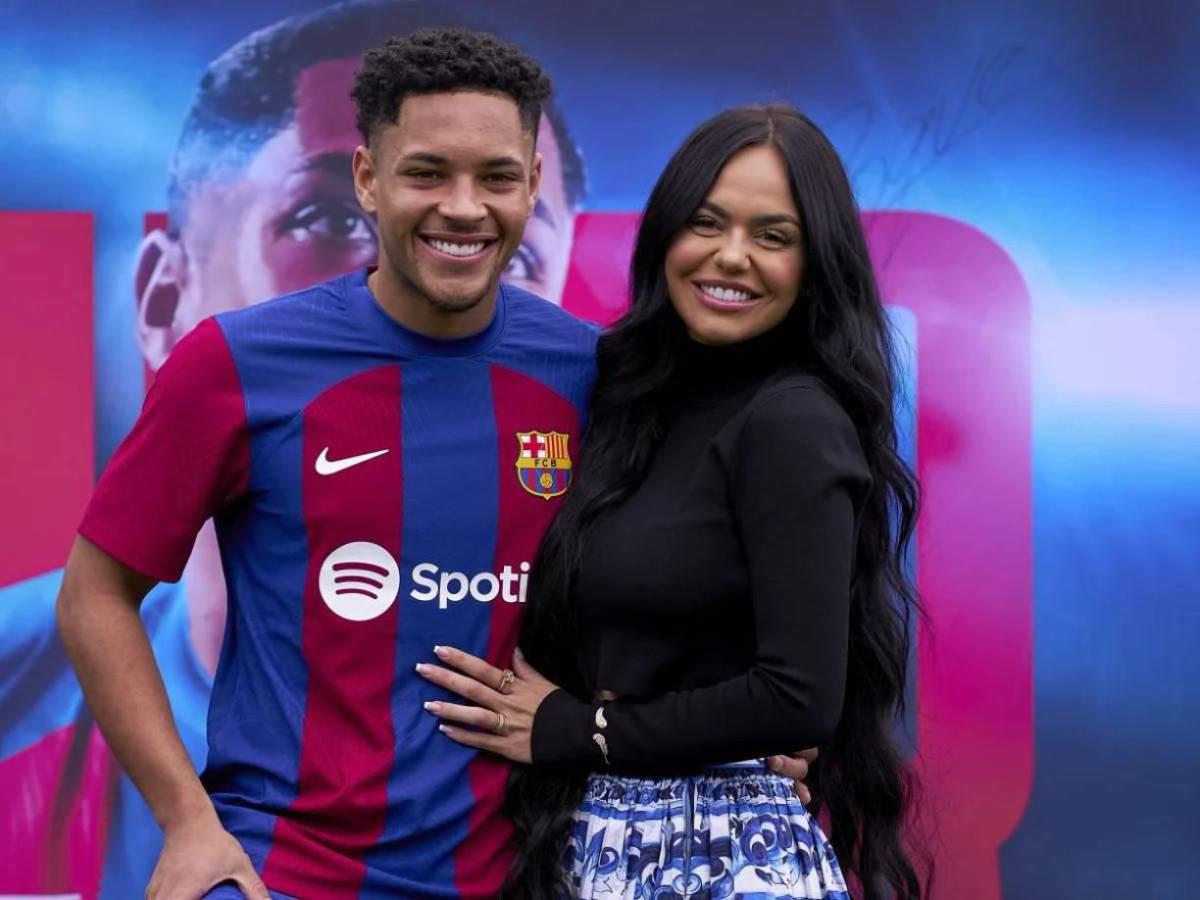 Esposa de jugador del Barcelona sorprende al anunciar que se separa tras un año de matrimonio
