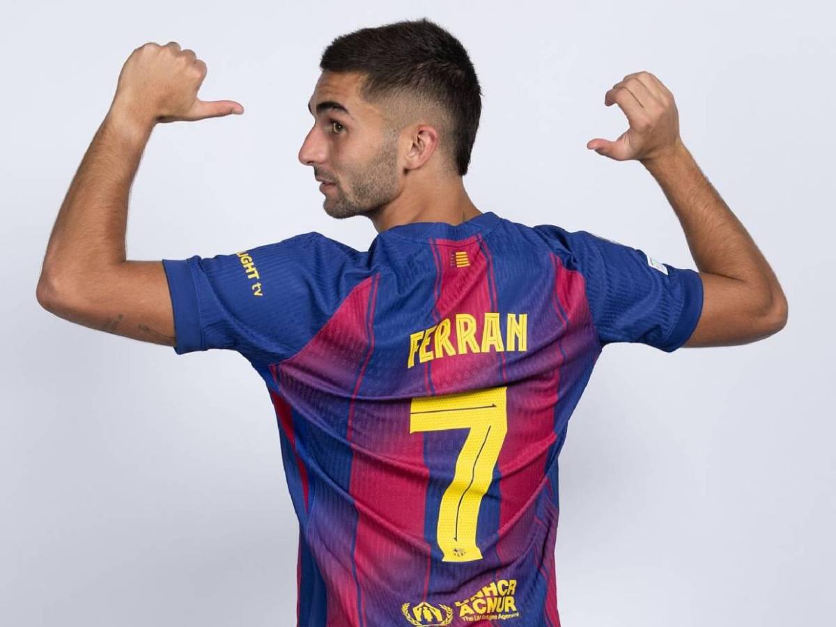 Ferran Torres traiciona a Barcelona: Elige los millones del PSG y esto pagarán por su fichaje