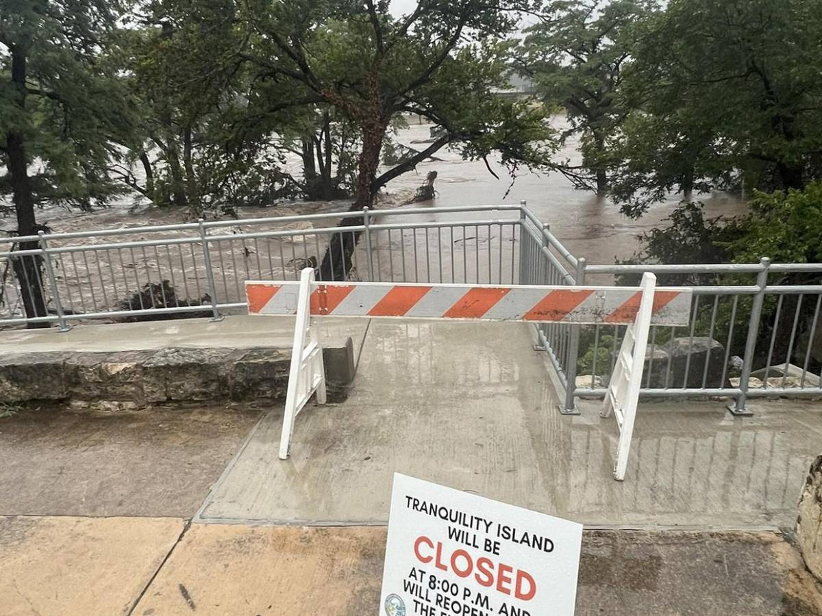 “Ya no queda nada”: lluvias históricas arrasan campamento en Texas