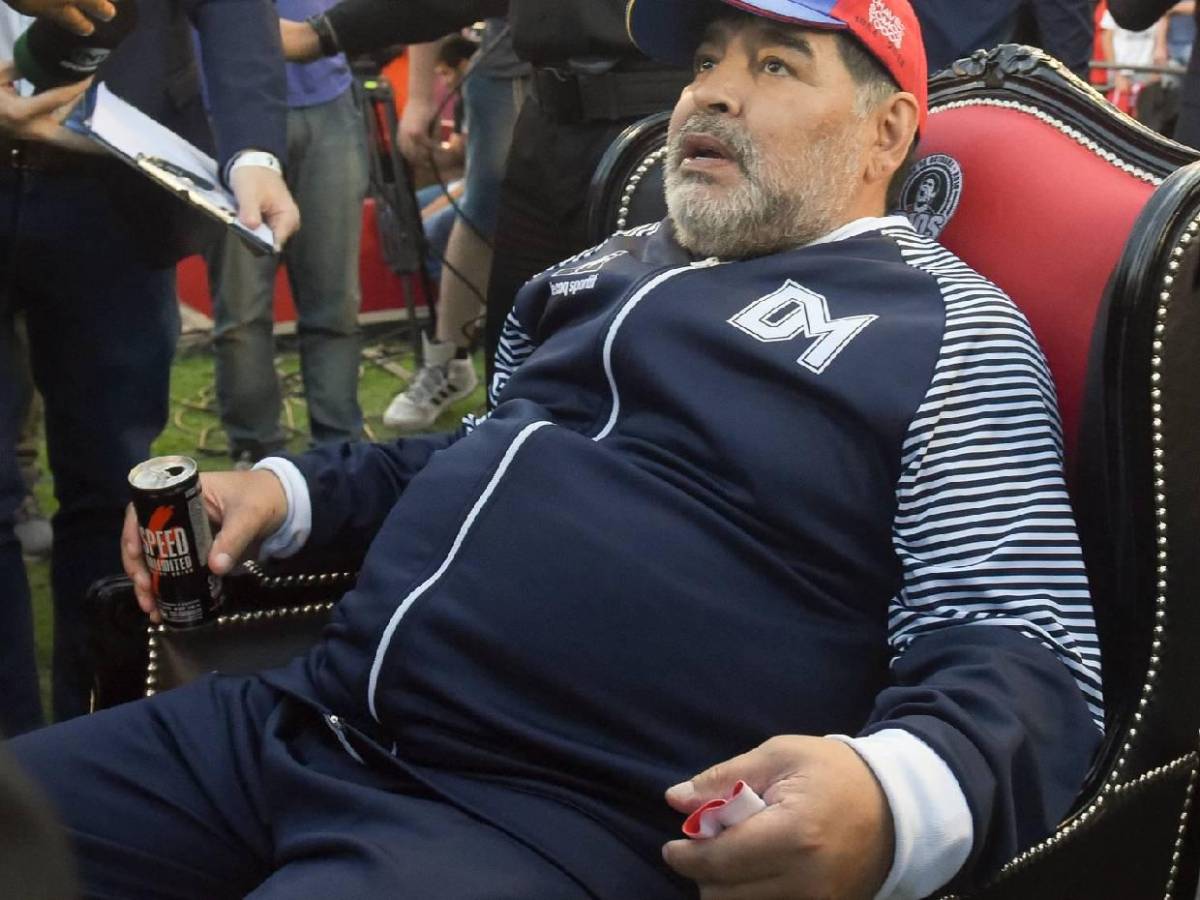 Tenía conductas autolesivas: Revelan cómo fueron los últimos días de Maradona previo a su muerte