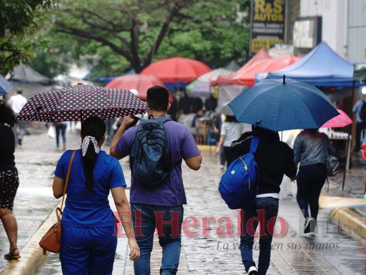 Mantienen alerta amarilla para siete departamentos de Honduras por lluvias