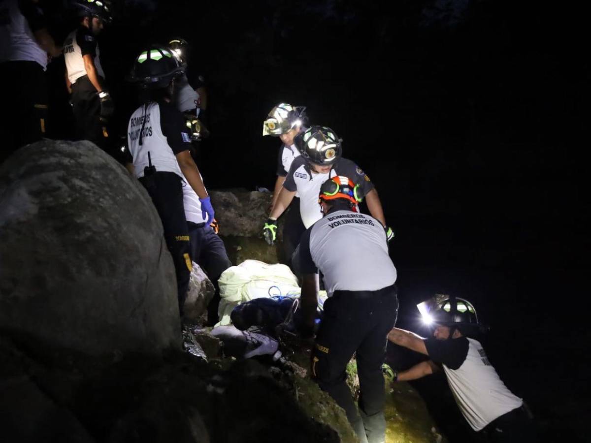 Hallan ocho cadáveres envueltos en bolsas y atados de pies y manos en Guatemala