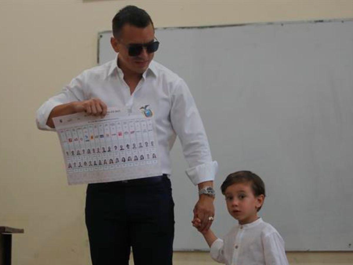 Elecciones en Ecuador: Noboa vota sin dar declaraciones y González denuncia “irregularidades”