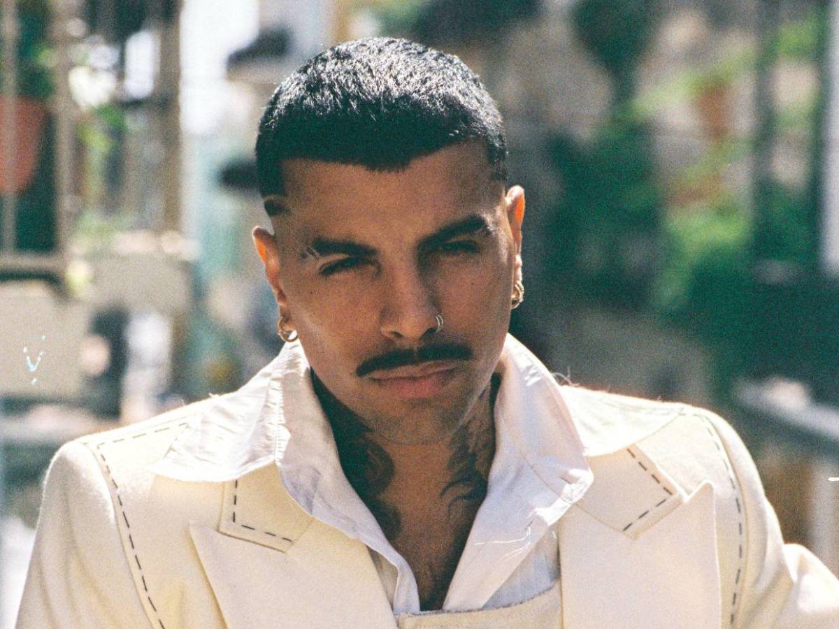 Rauw Alejandro revive la bomba y la salsa en su nuevo disco Cosa nuestra: Capítulo 0