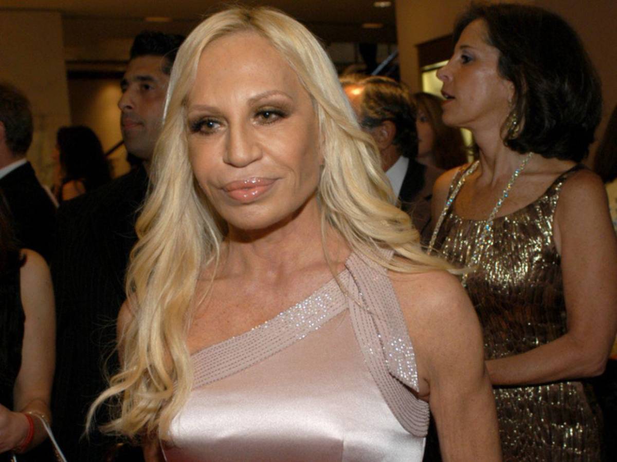 ¿Qué cambios ha hecho Donatella Versace en su rostro? Esto dicen los expertos