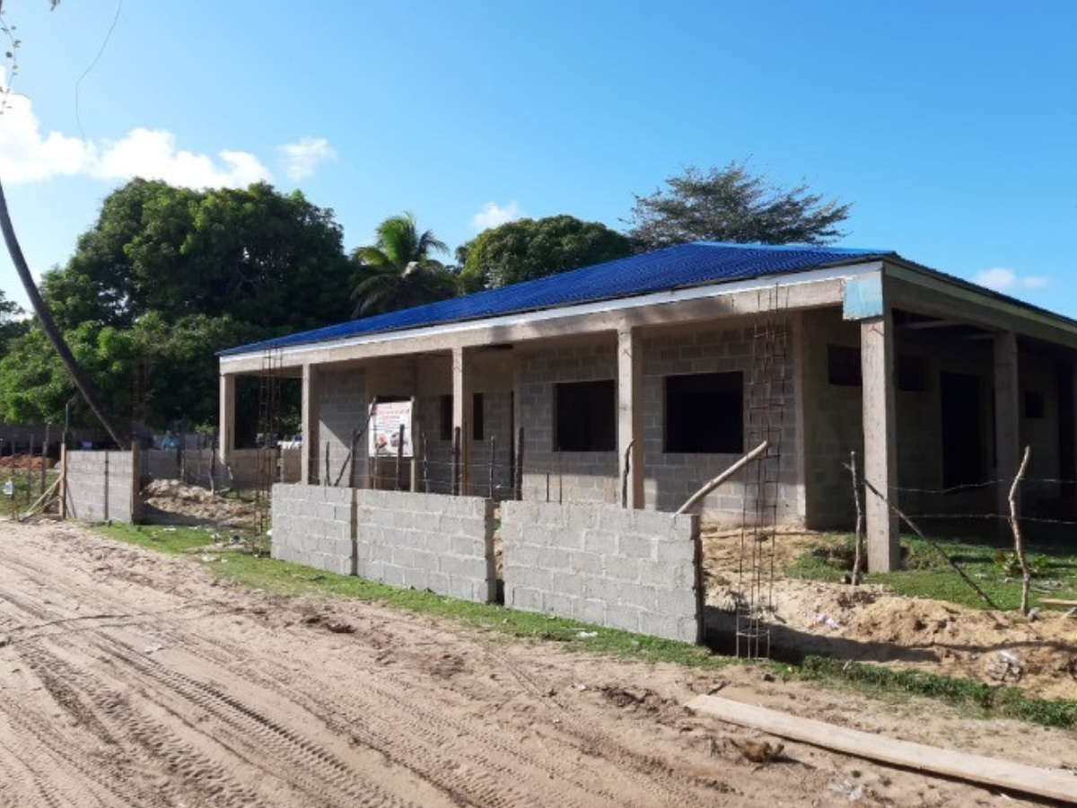 Por falta de recursos económicos, Afotech no logra concluir en Kaukira una clínica hiperbárica para buzos lisiados.