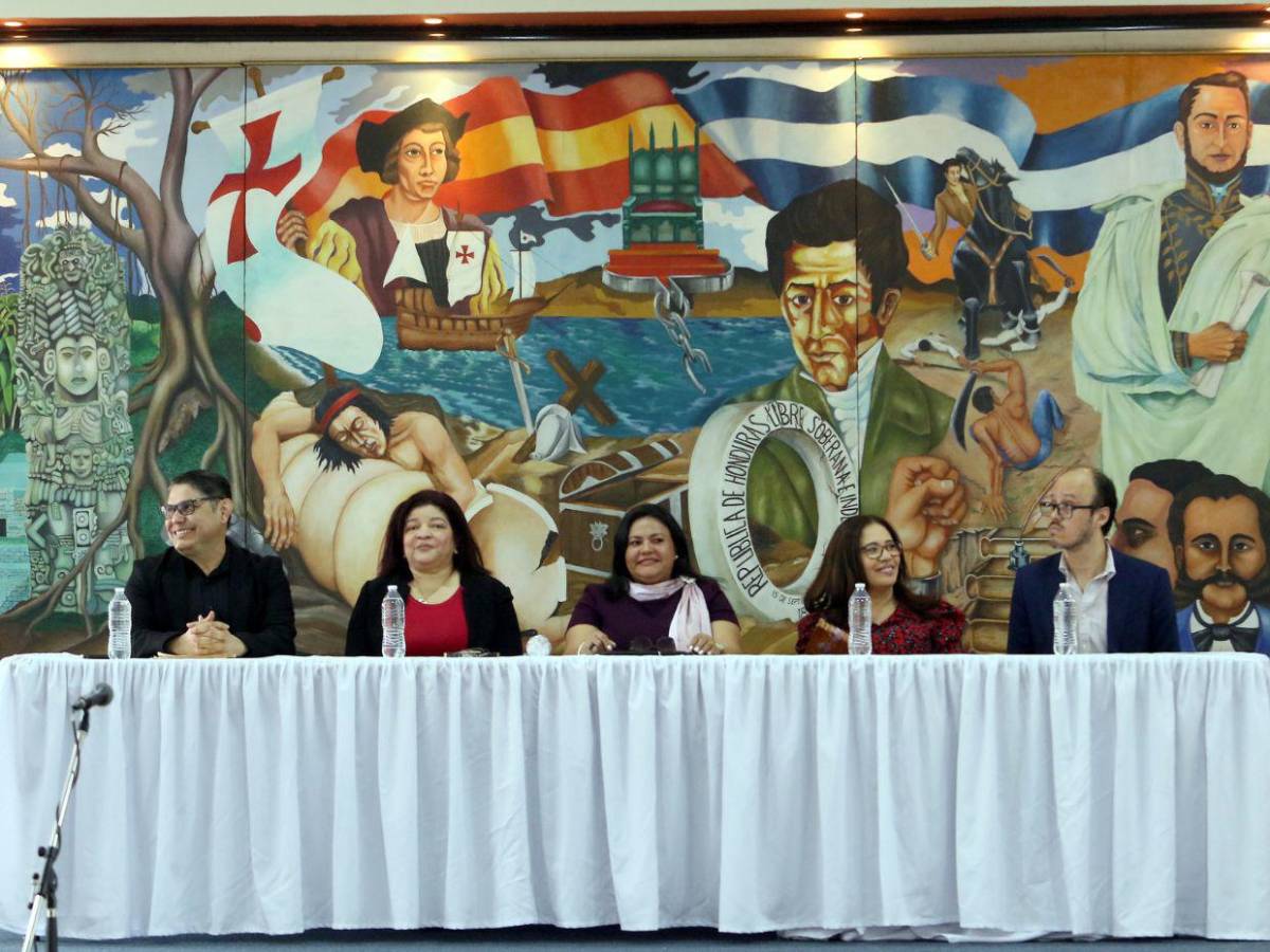 Semana del Idioma 2025: Las imágenes del acto inaugural en la UPNFM