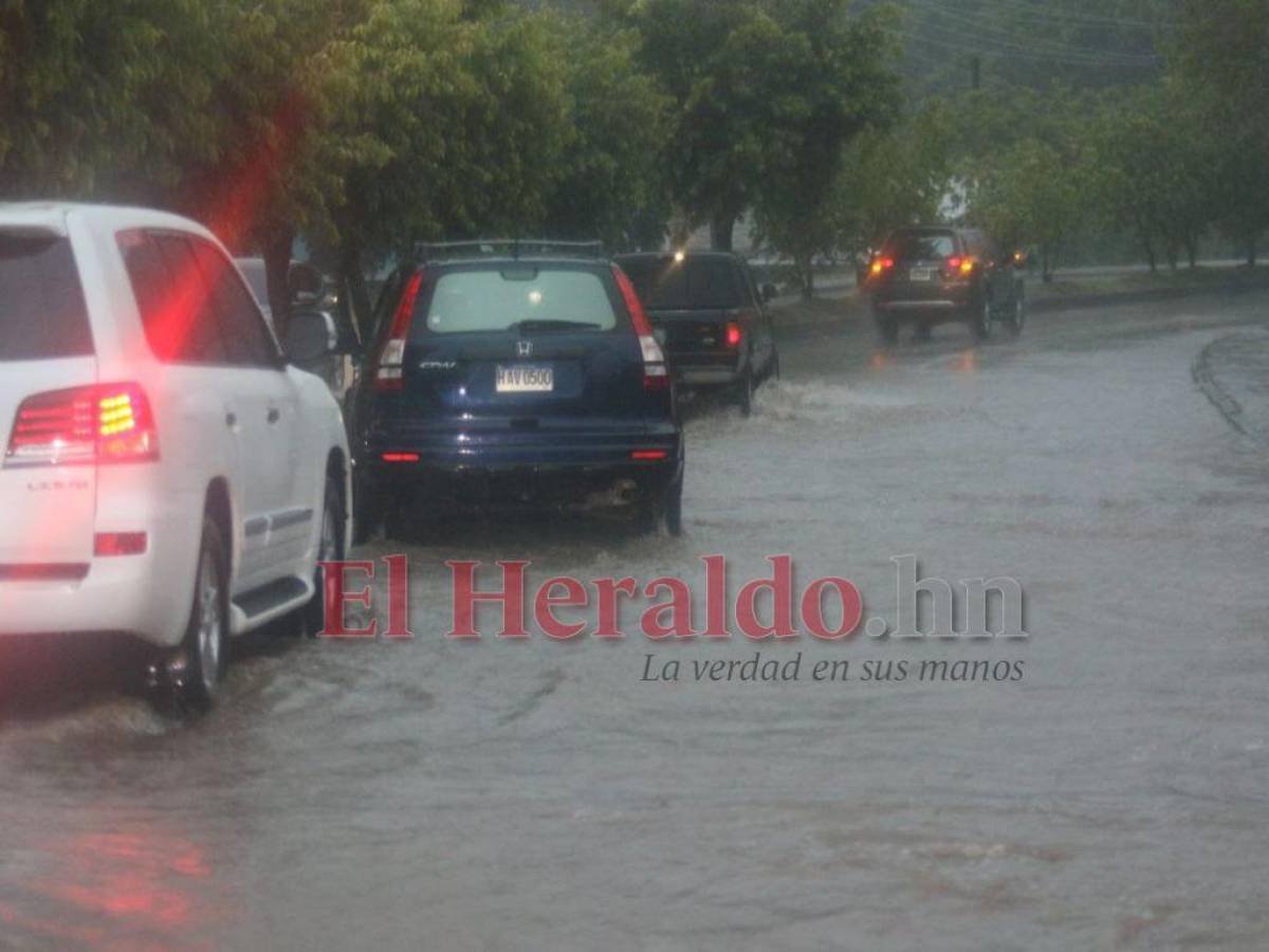 Extienden alerta verde y amarilla por lluvias en 15 departamentos de Honduras