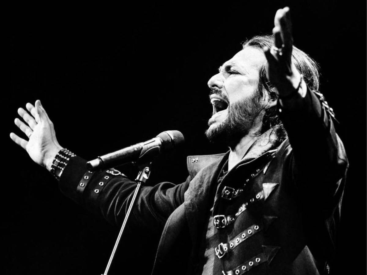 De “Miedo escénico” a “Acústico”: el catálogo discográfico de Beto Cuevas