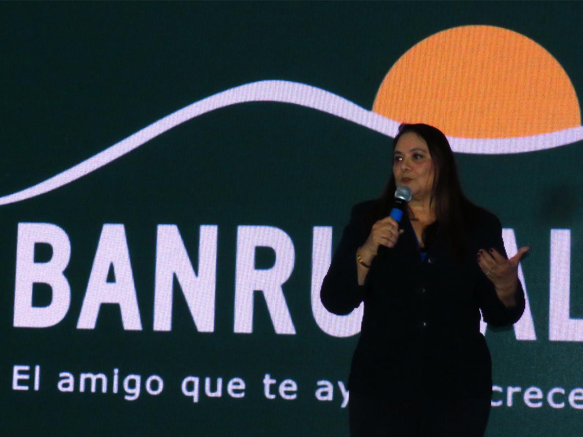 La gerente general de Banrural Gabriela Núñez Ennabe.