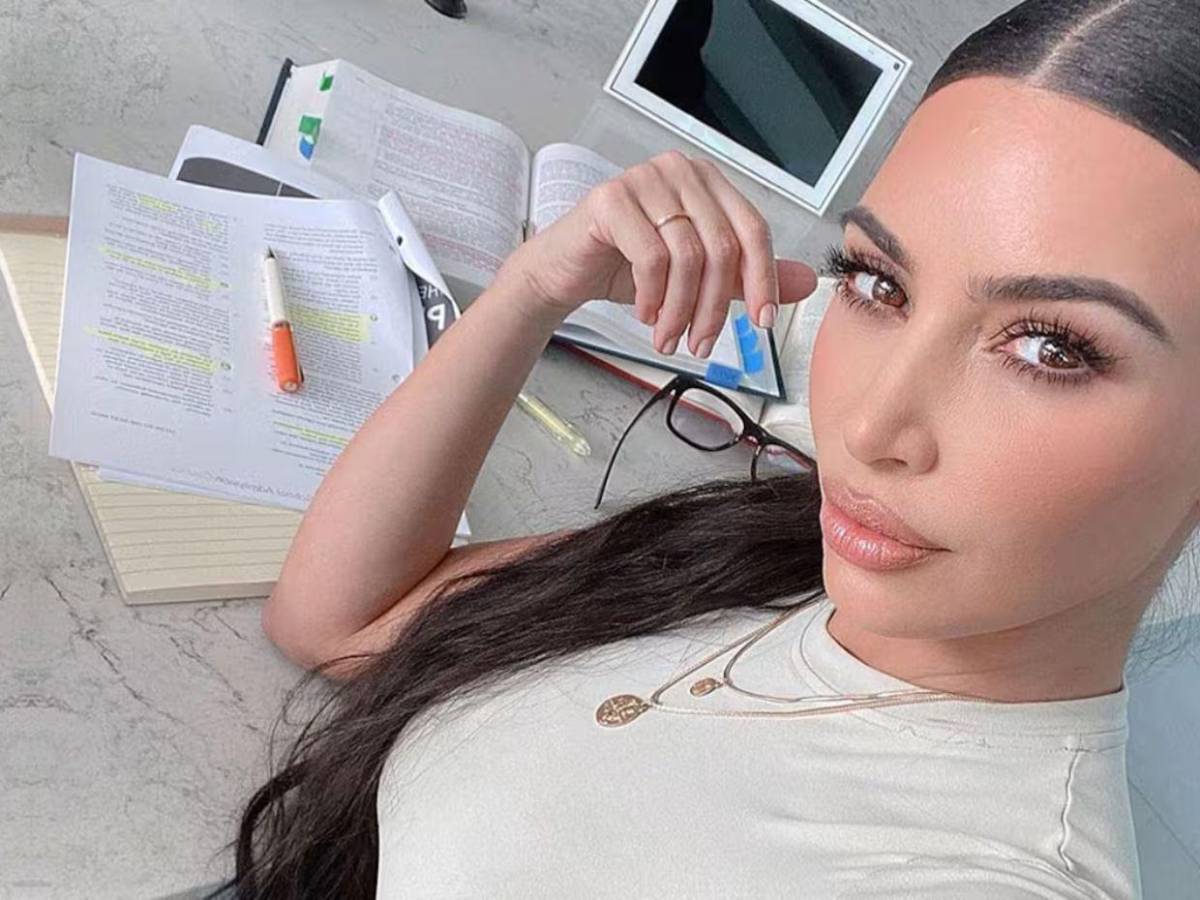 Kim Kardashian enfrenta crisis médica ligada al padecimiento que le costó la vida a su padre