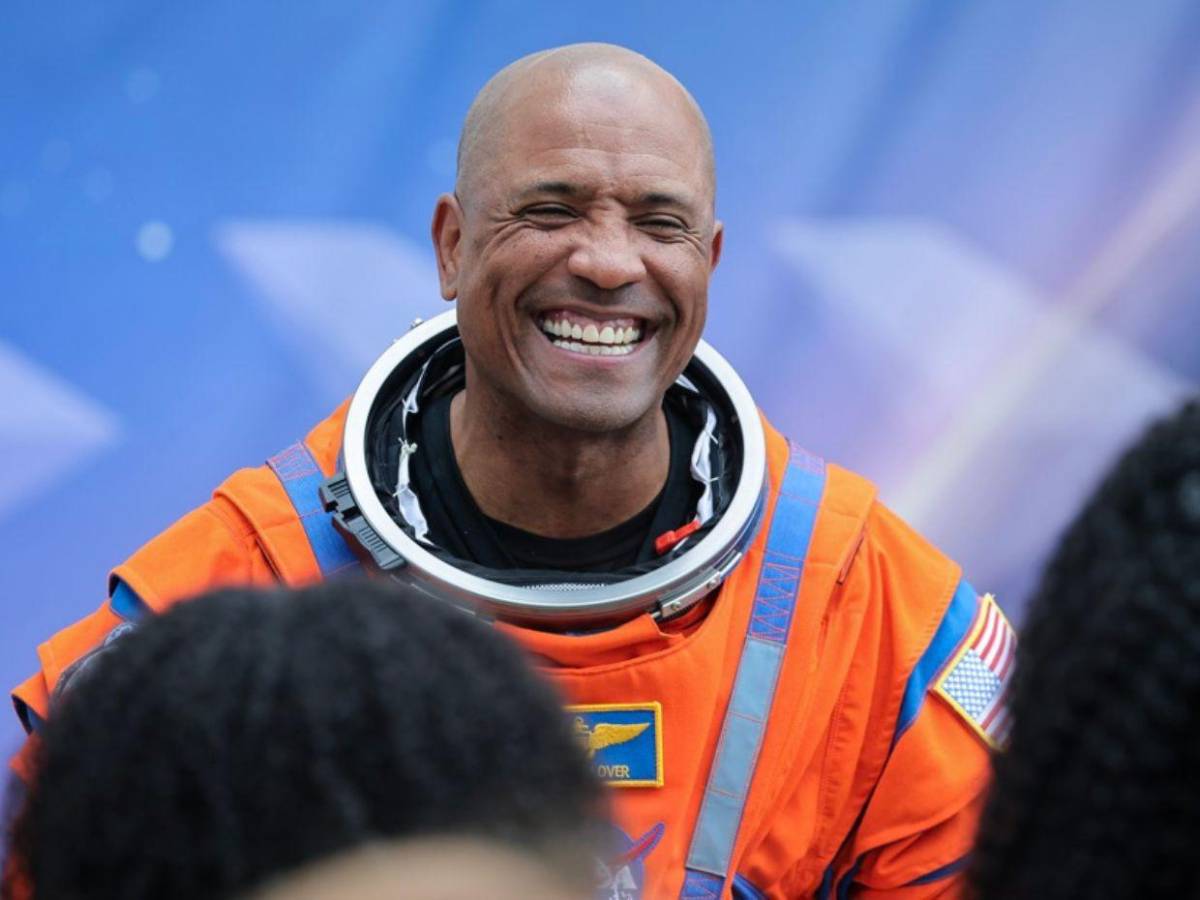 Artemis II incluye por primera vez a una mujer, un astronauta afroamericano y uno extranjero