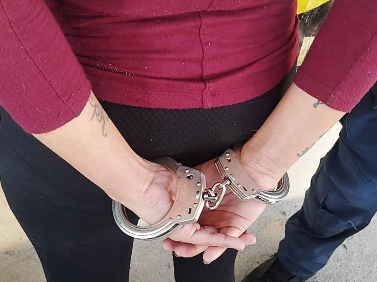 Capturan a mujer acusada de extorsionar transportistas en Comayagüela