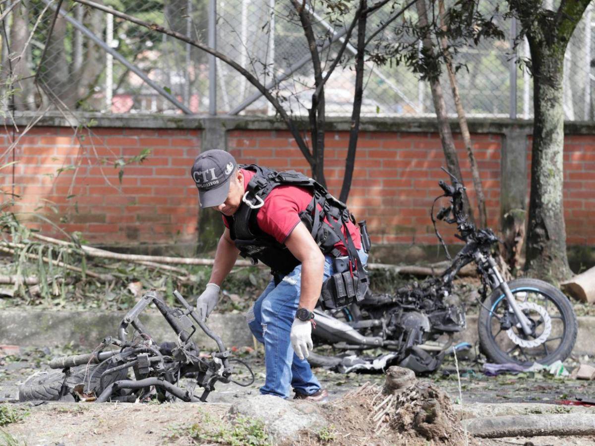 Tres coches bomba y un cilindro de gas: lo que se sabe de las explosiones en Colombia
