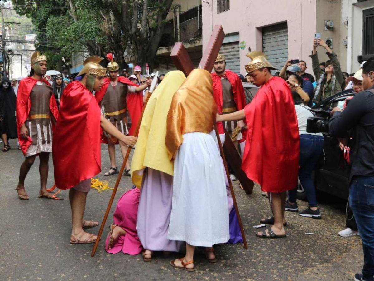 Déspotas y crueles: los villanos del Vía Crucis este Viernes Santo