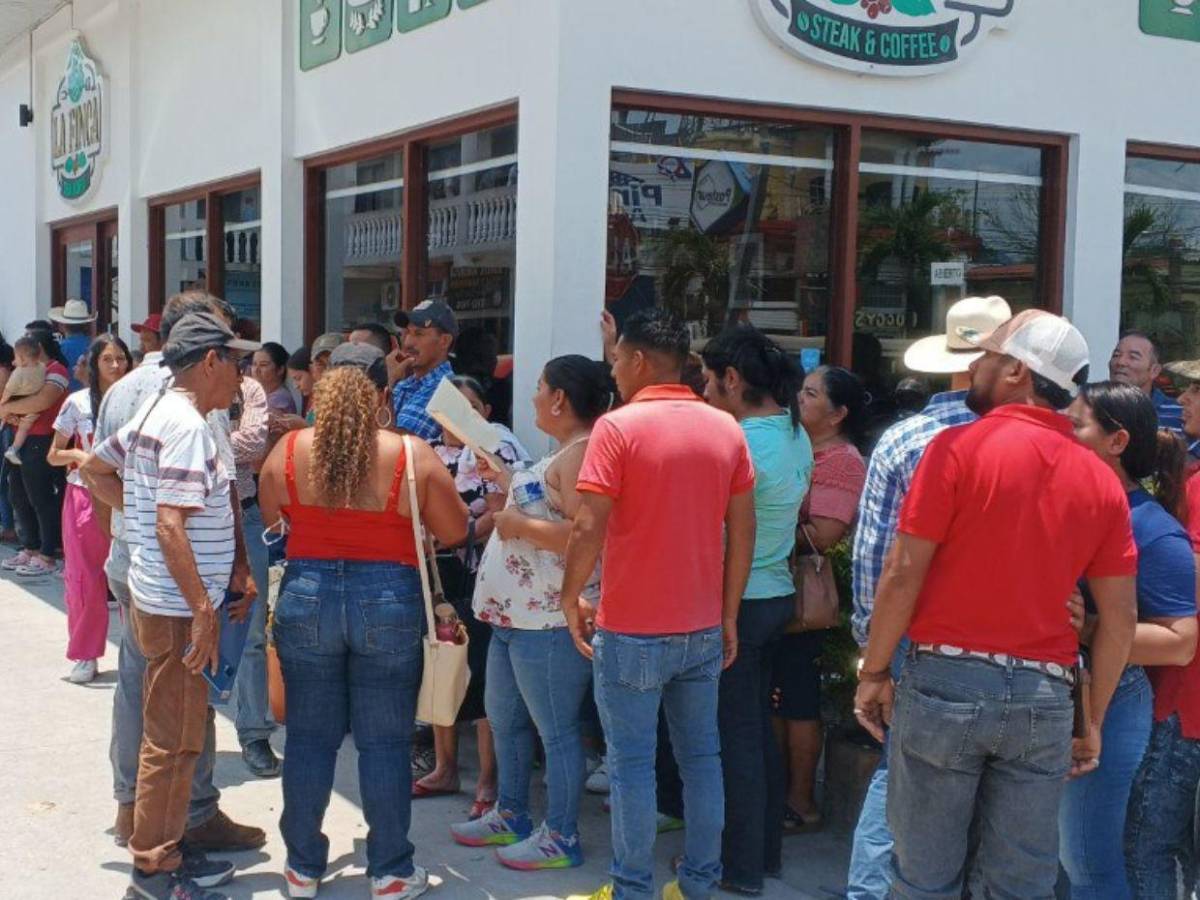 Inversionistas de Koriun en Copán pasan horas sin respuesta ni reembolso