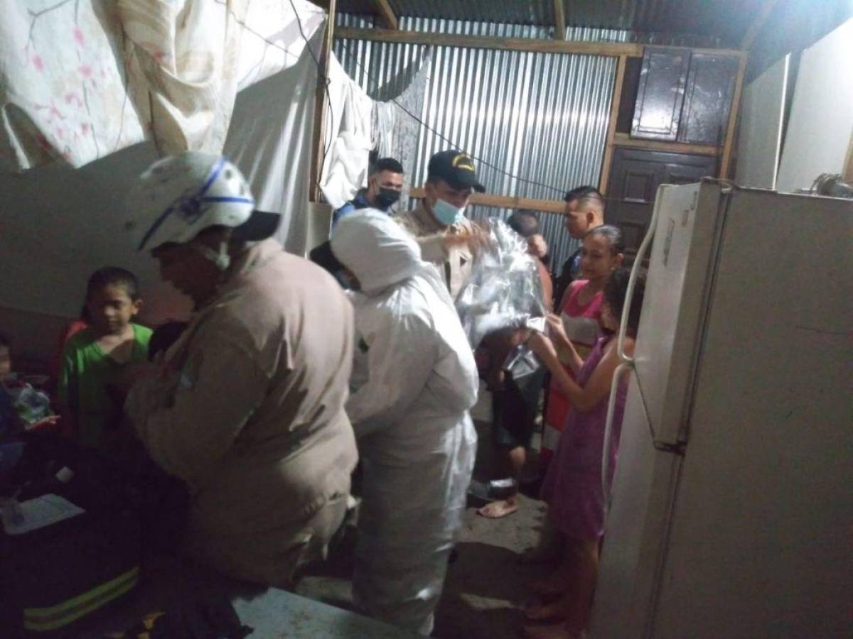 Niña muere soterrada por muro de una vivienda en San Pedro Sula