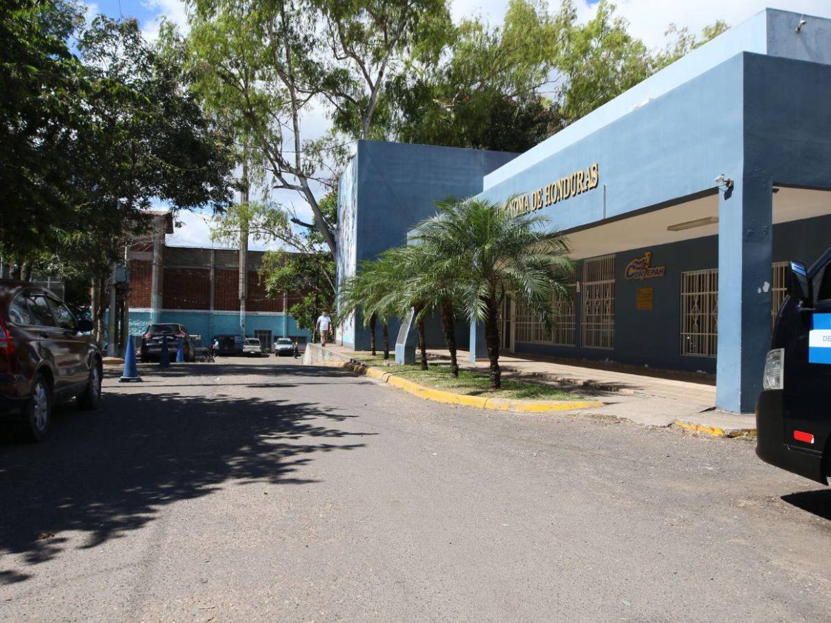 Colectivos de Libre incumplieron orden de Rixi de quedarse en la capital