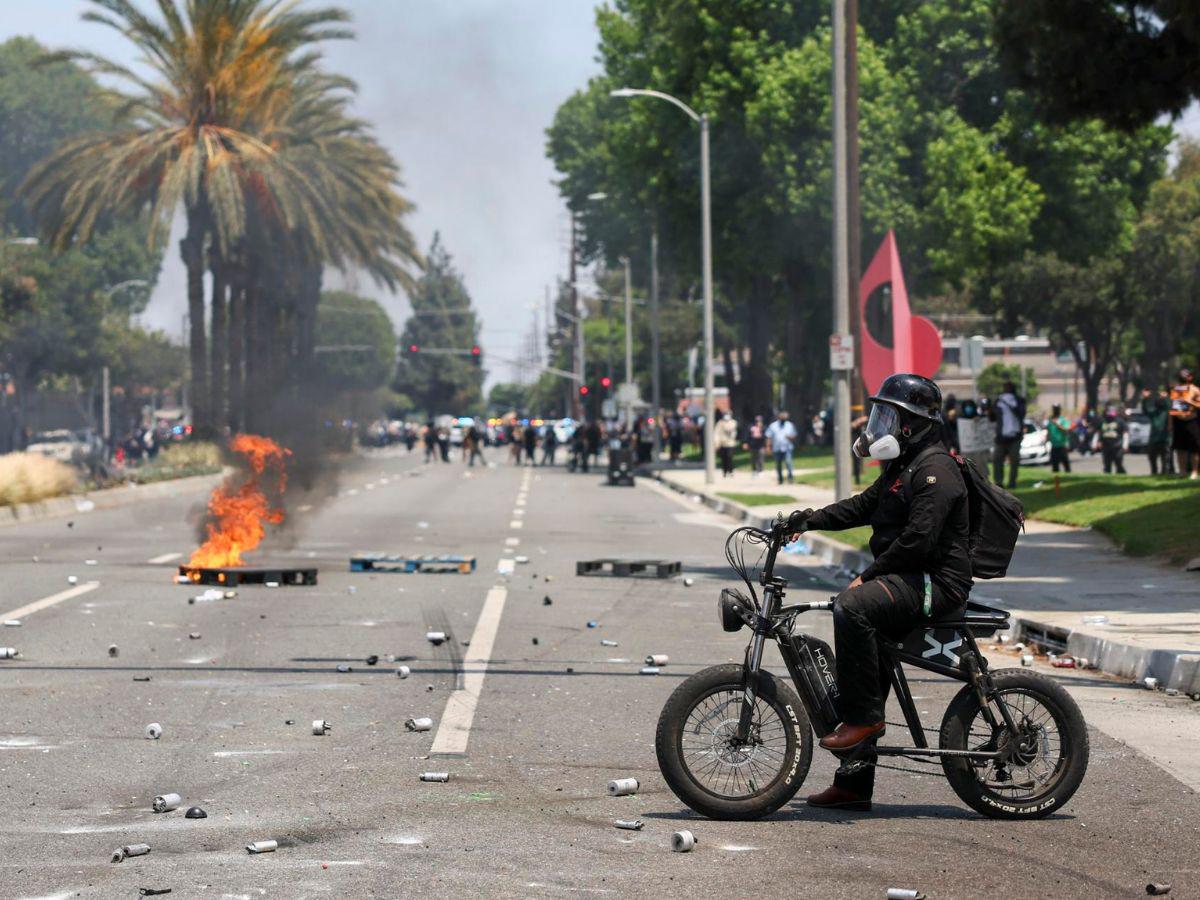 ¿Qué está pasando en Los Ángeles? Lo que se sabe de las redadas y protestas de migrantes