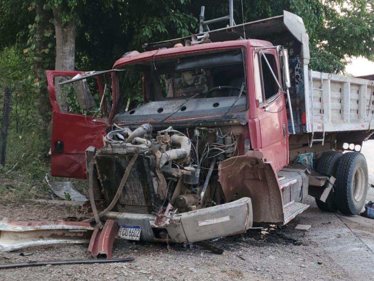 Cinco personas muertas deja accidente de rastra en San Nicolás, Copán