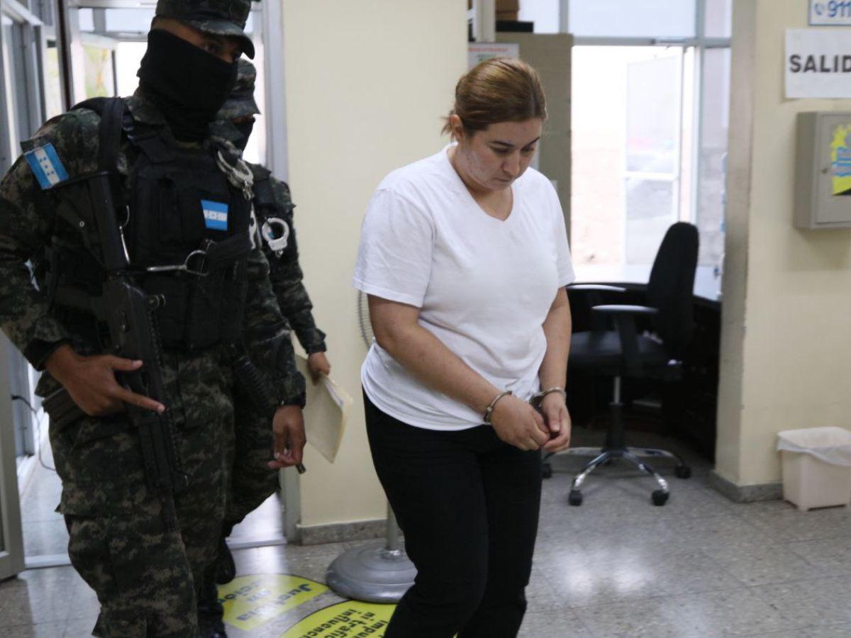 Nelson Márquez llegó gritando “¡Viva Honduras!” a audiencia por millonario fraude contra el Estado