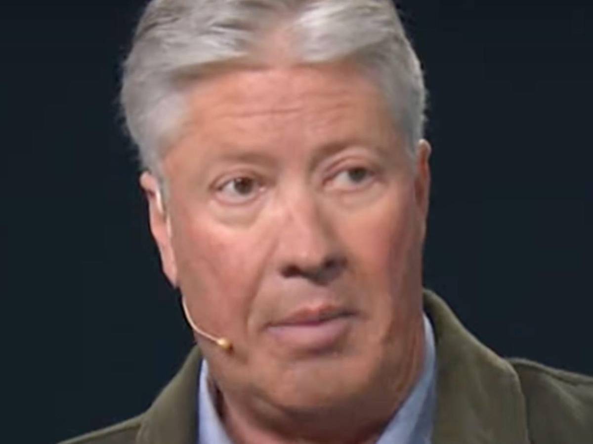 La caída del pastor Robert Morris: fundador de megaiglesia y exasesor de Trump, condenado por abuso sexual