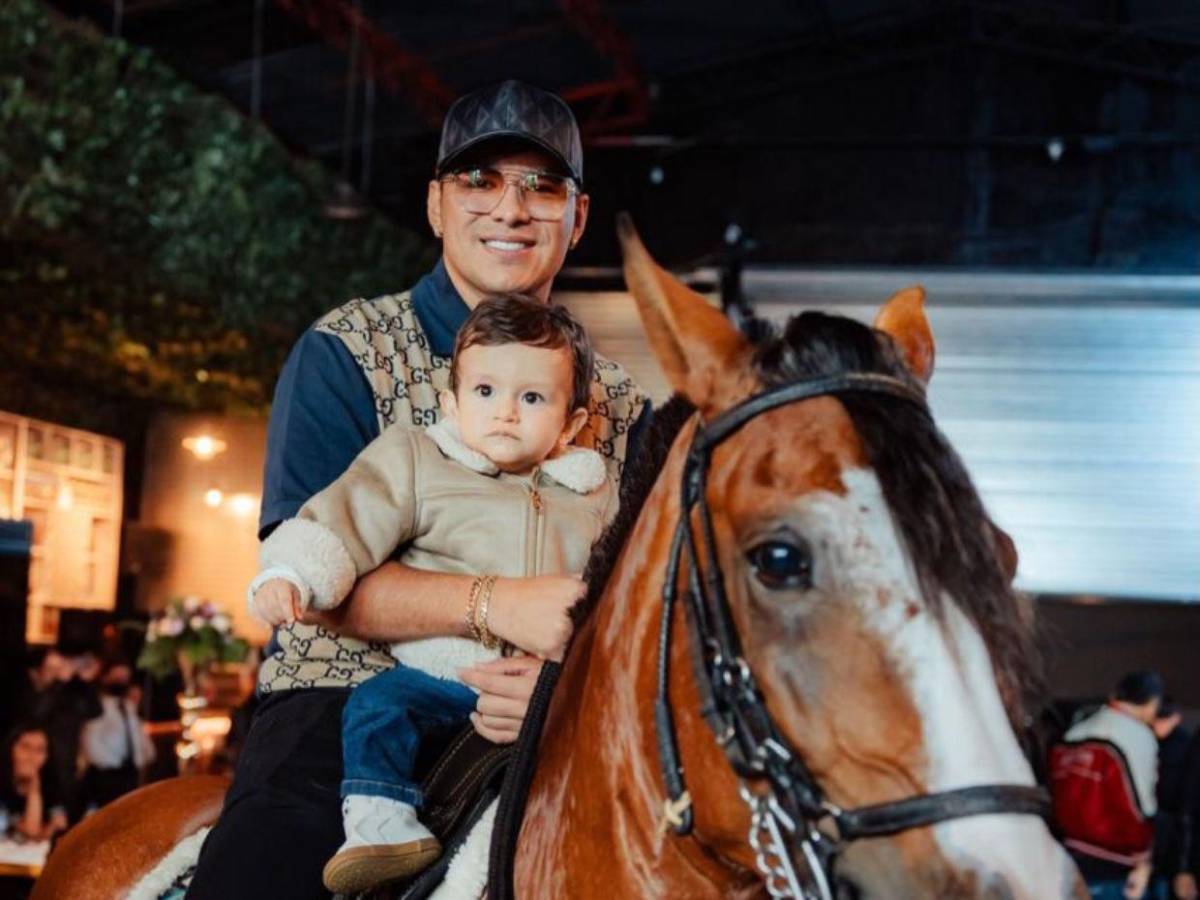 ¿Quién era Yeison Jiménez, cantante colombiano que soñó que moriría en un accidente de avión?