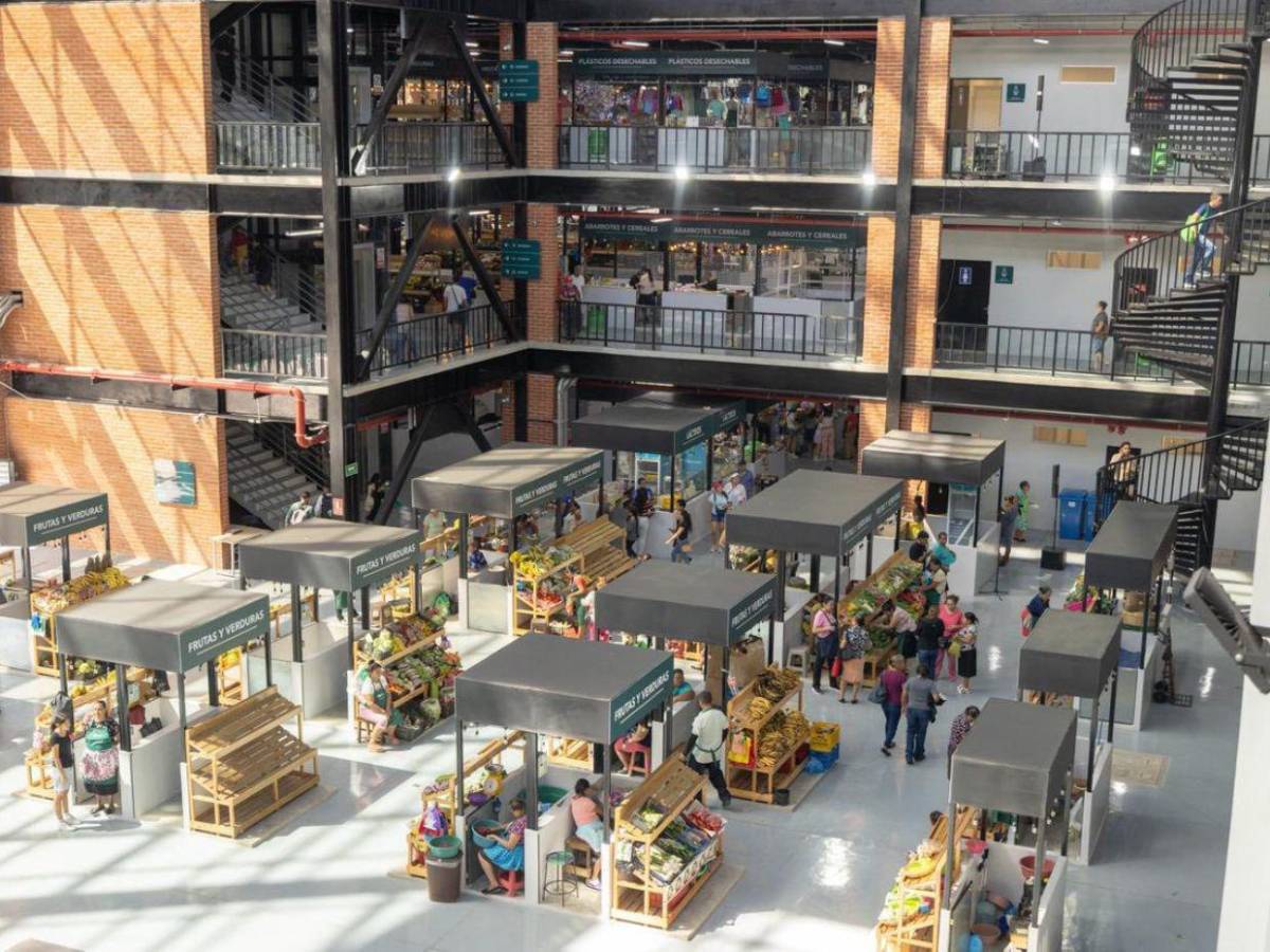 Así es el enorme Mercado San Miguelito, inaugurado por Bukele en El Salvador