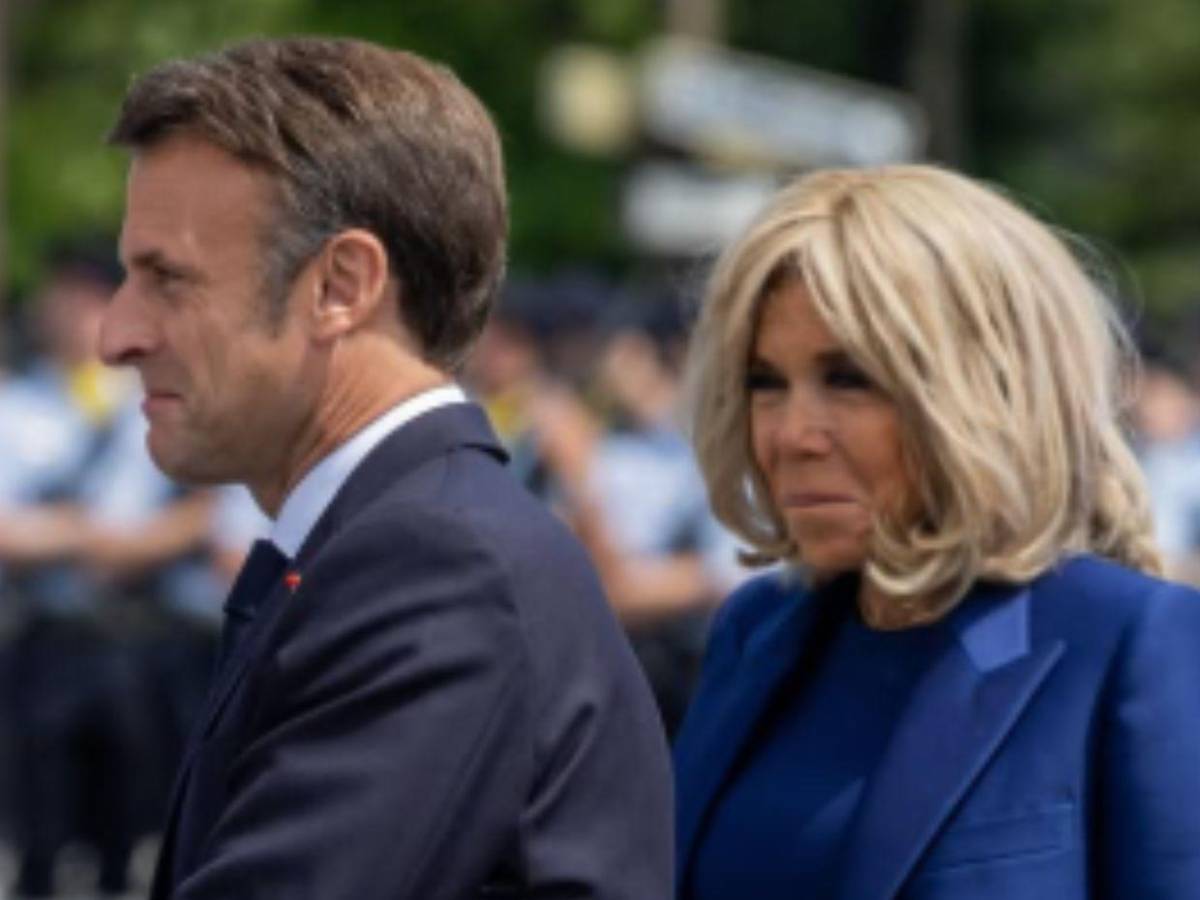 Lo que se sabe de la demanda de Macron a influencer que dijo que su esposa es un hombre