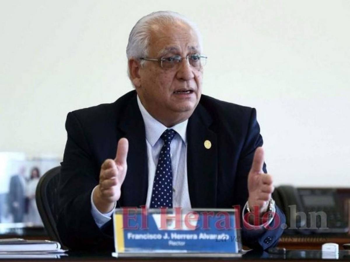 Francisco Herrera buscará reelegirse en las próximas elecciones de la UNAH
