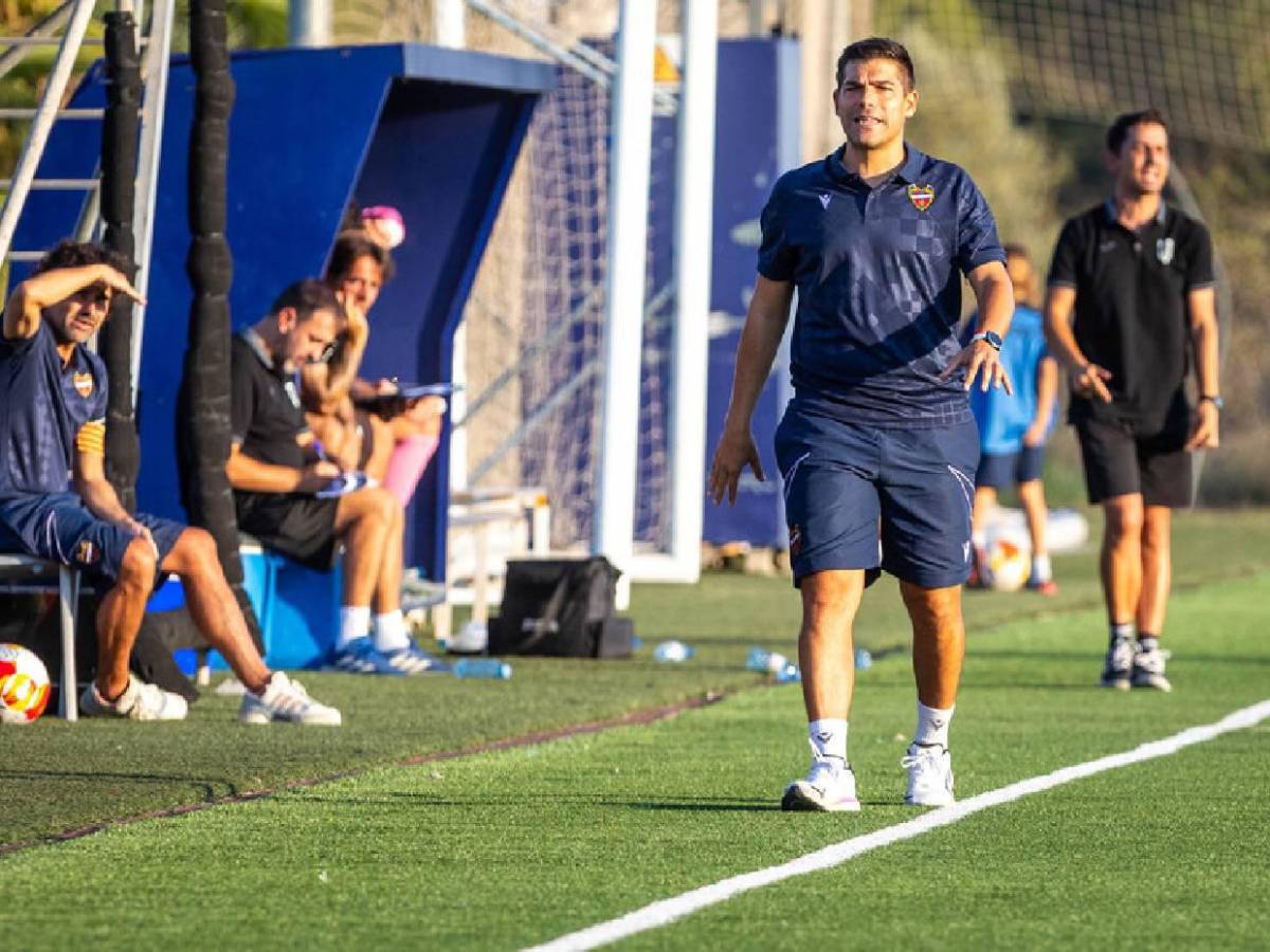 Elecciones en Honduras 2025: Legionario Kervin Arriaga elige a su favorito para presidente