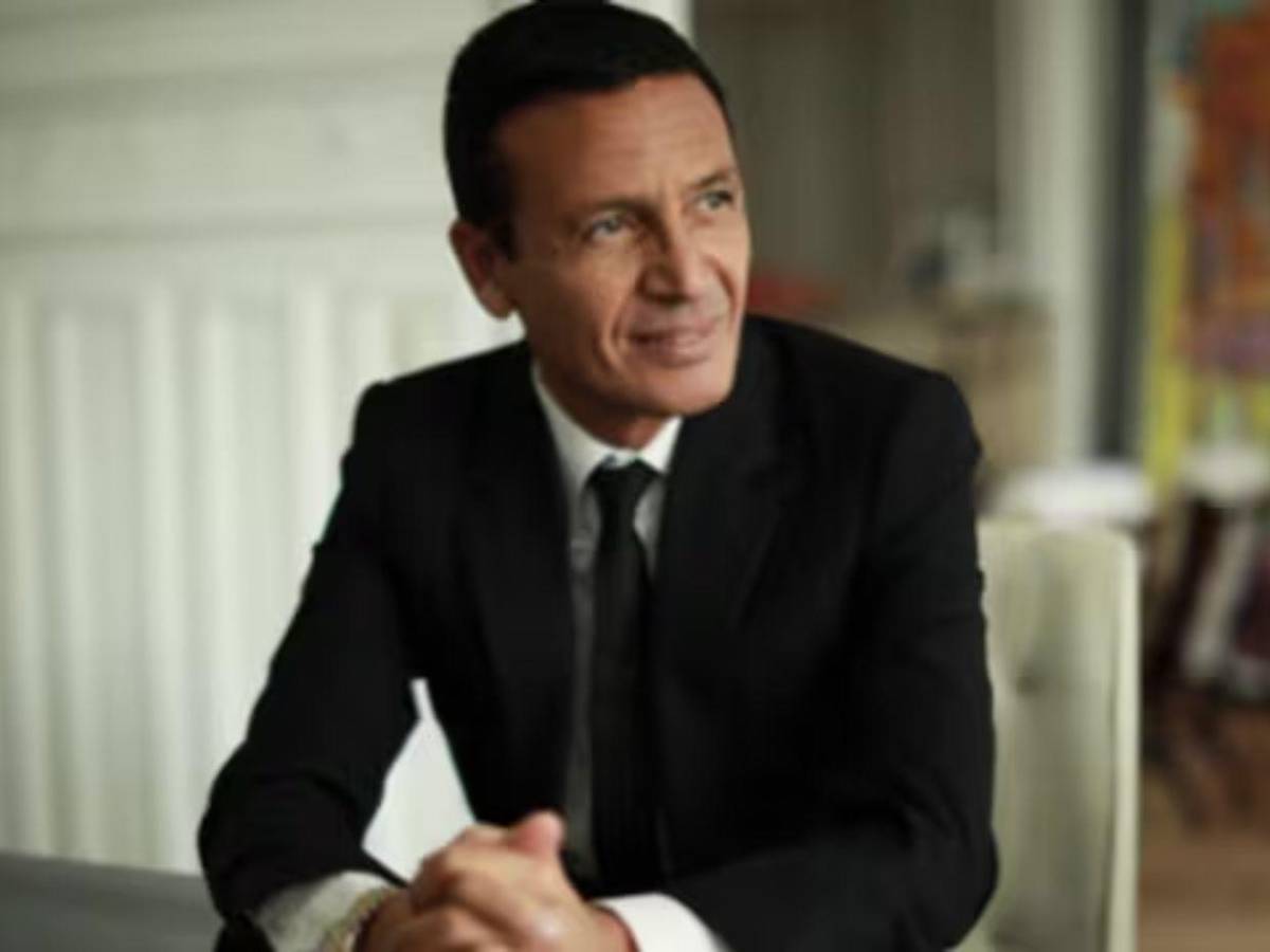 Dos miembros del jurado de Miss Universo renuncian por críticas ante supuesto fraude