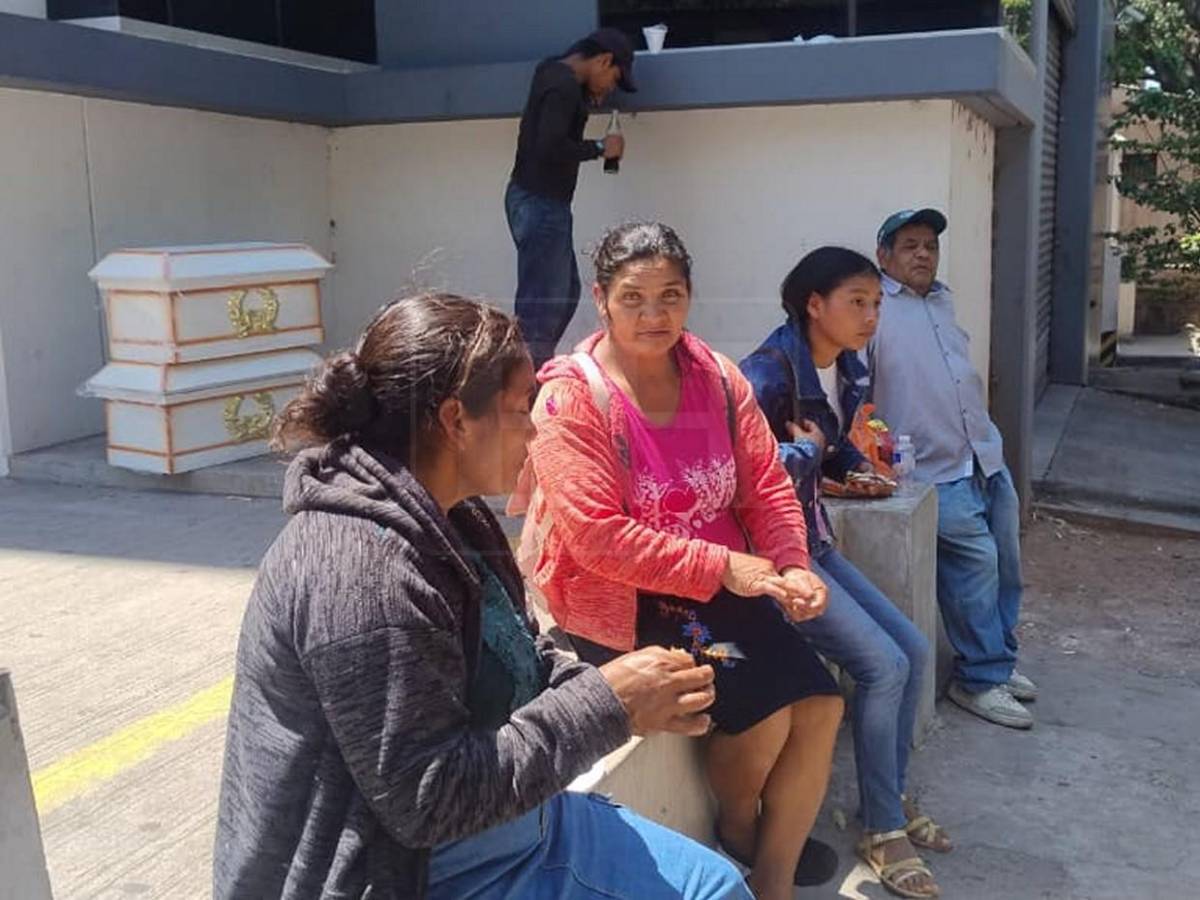 Será doloroso que no esté ella en el entierro: padre de bebés que murieron durante parto