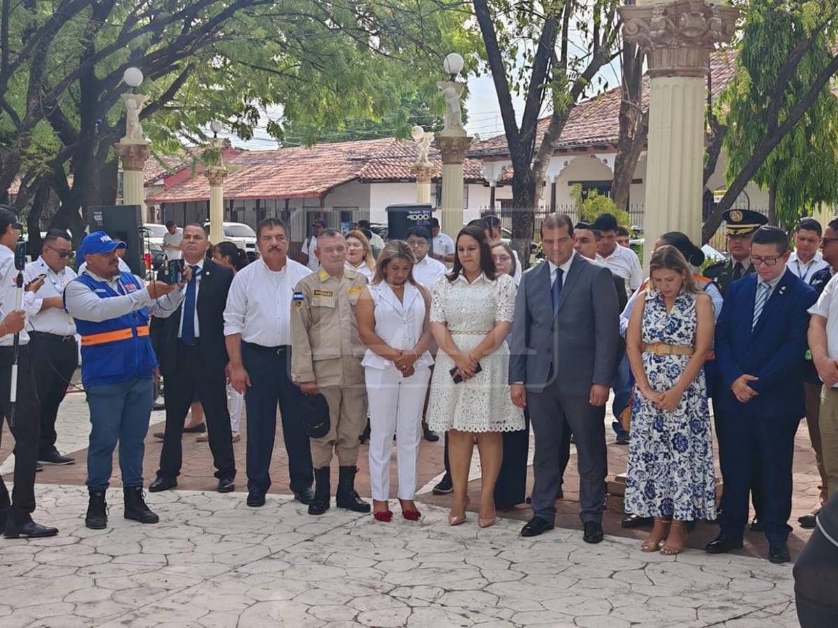 Con misa y ofrenda floral al sabio Valle, Choluteca celebra inicio de fiestas patrias