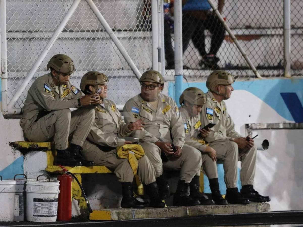 Esposa de directivo sorprende y aficionado puso en riesgo su vida: Ambiente del Motagua vs CAI