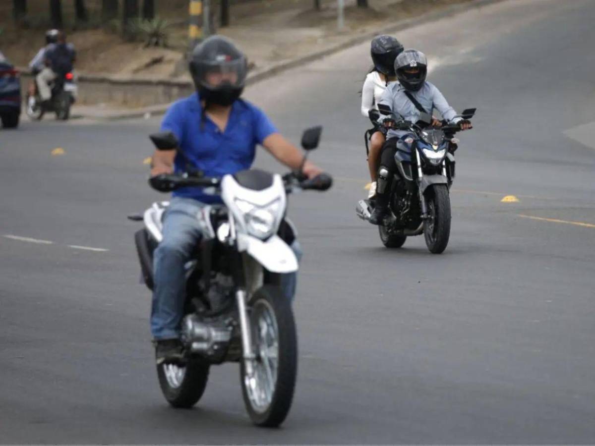 Restricción de horarios: Medidas para motociclistas en “territorios de alto riesgo”, según la nueva ley
