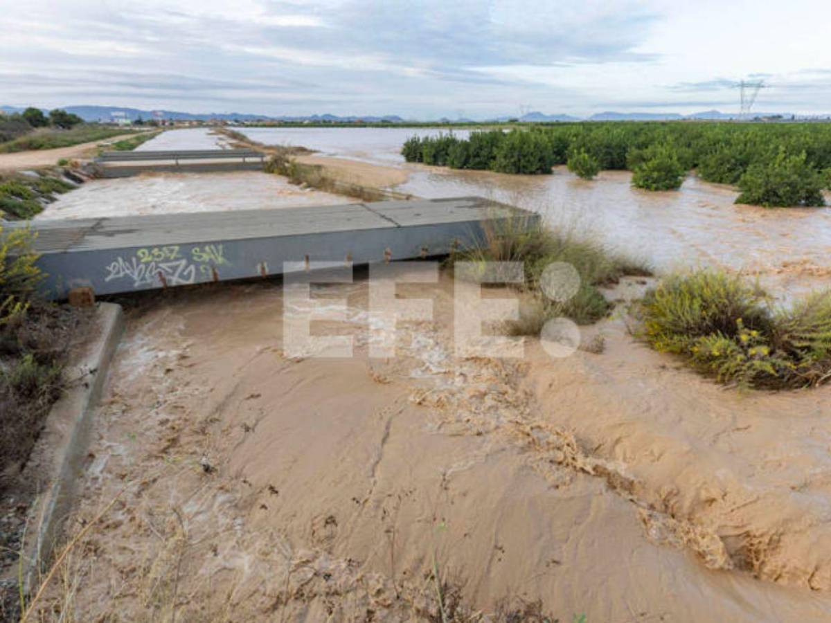 La DANA Alice causa inundaciones que dejan atrapadas a personas en vehículos y bajos