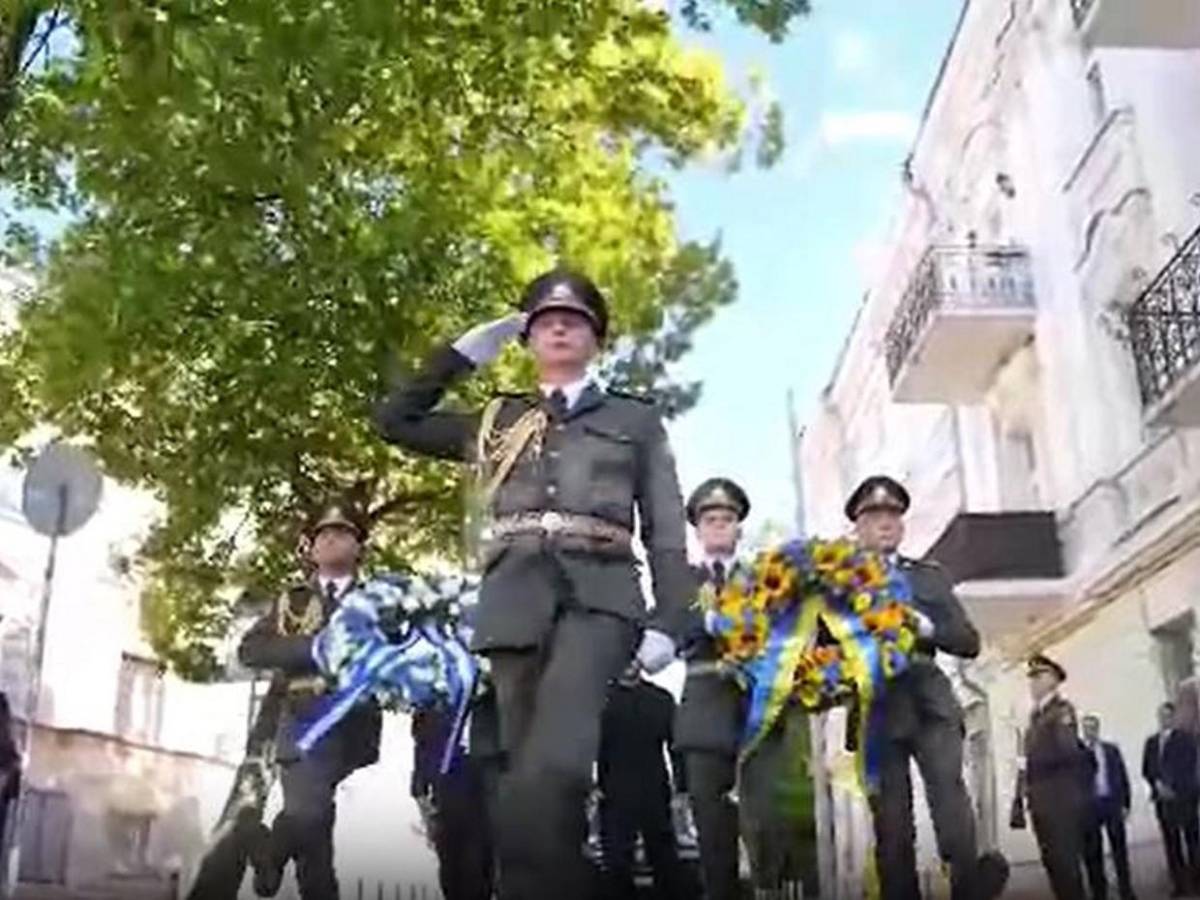 Asfura se convierte en el primer presidente hondureño en visitar Ucrania