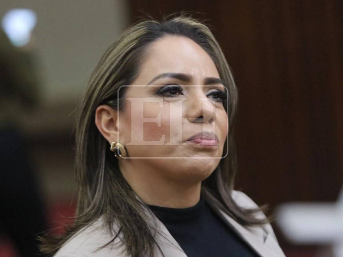 Diputada Sara Zavala sobre video de HLV, empresa denunciada por estafa: Fui invitada como figura pública