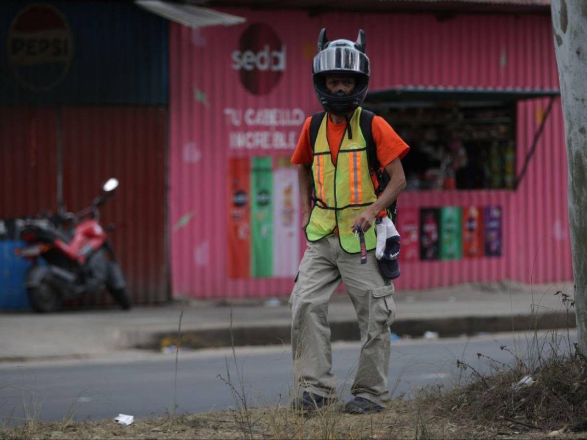 ¿Solo durante la noche? Horario en el que se debe usar el chaleco reflectante en motocicletas