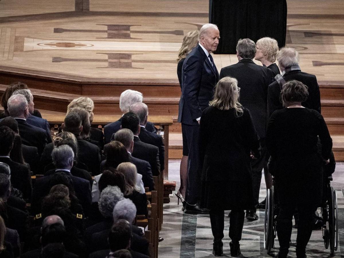 Líderes de EUA dejan rivalidad y se reencuentran en funeral de Jimmy Carter Líderes de EUA dejan rivalidad y se reencuentran en funeral de Jimmy Carter
