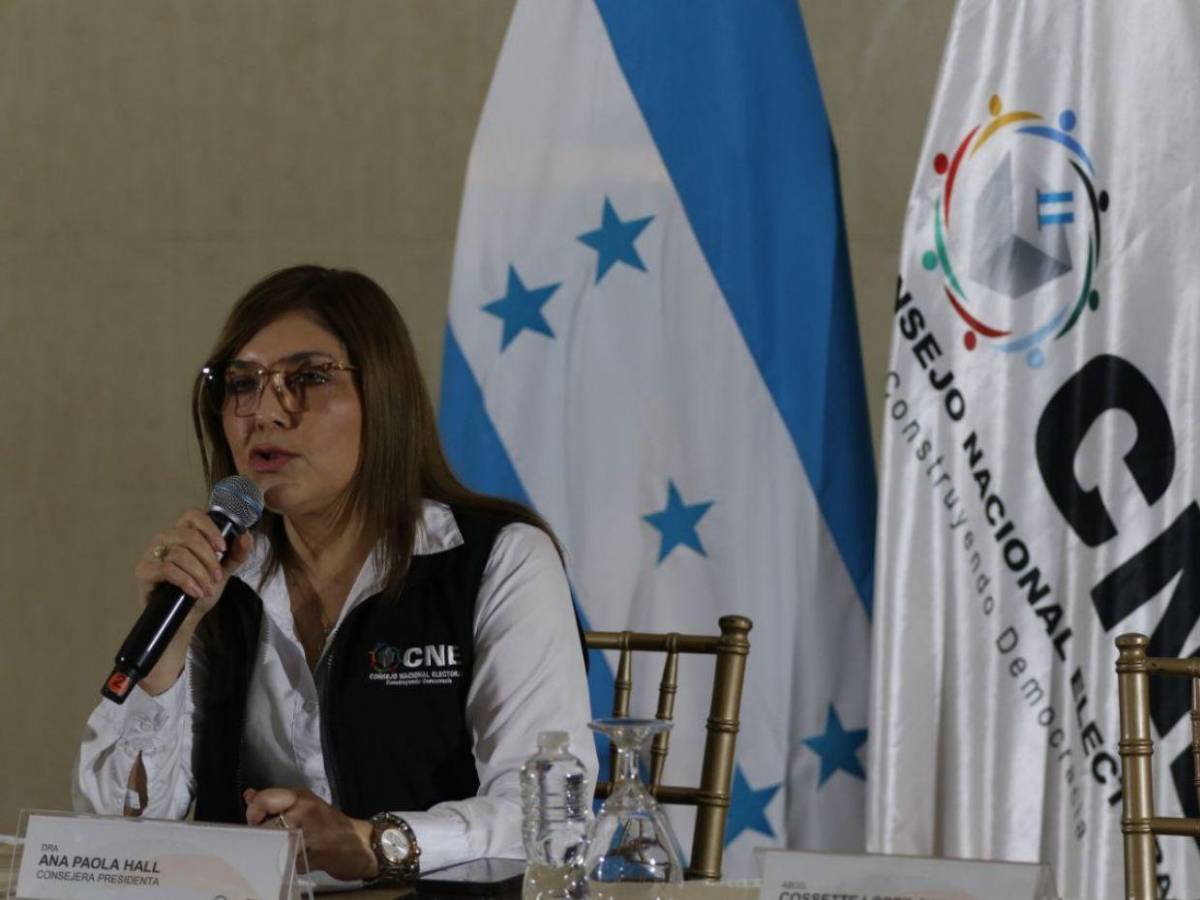 Hondureños entre anhelo de una Navidad tranquila y la incertidumbre por lentitud en resultados