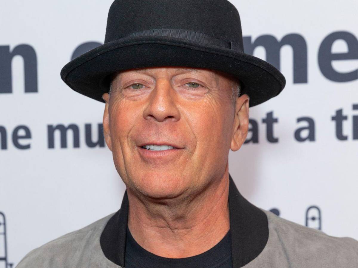 Bruce Willis fue trasladado a  una casa de cuidados, pero se mantiene muy activo
